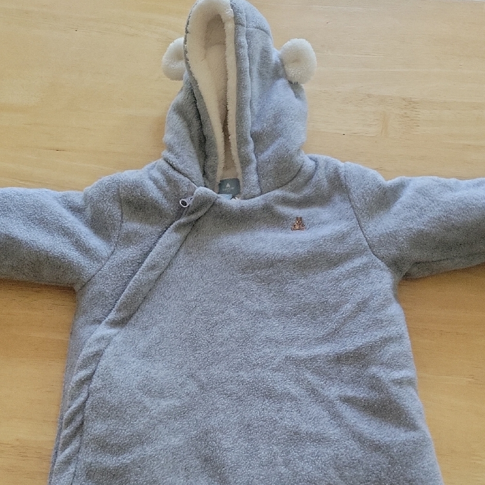 Gap Grey Bunting size 3-6 GUC